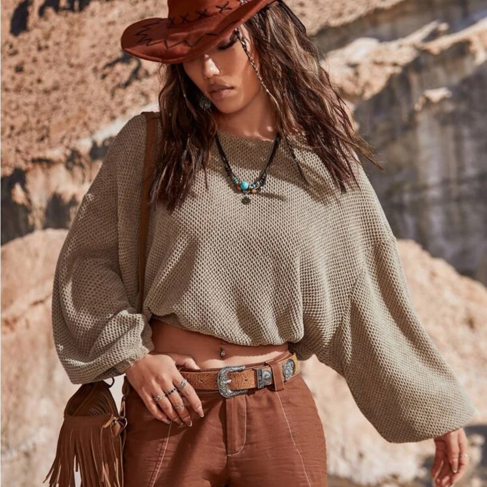 Solid Drop Shoulder Crop Sweatshirt - M